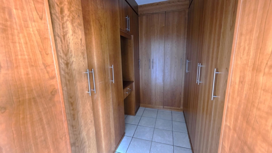 4 Bedroom Property for Sale in Ifafi North West